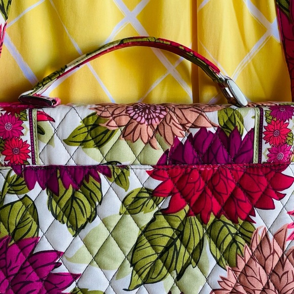 Vera Bradley Julia Hello Dahlia Floral Women’s Quilted Handbag Purse - Picture 9 of 12